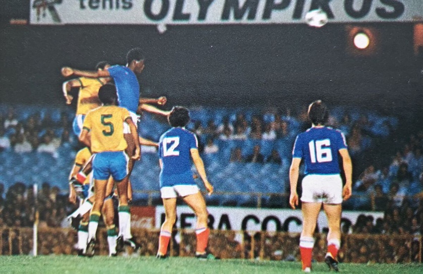 Un Guadeloupéen en Corse : Marius Trésor, un international français à l'AC Ajaccio ! Un Guadeloupéen en Corse : Marius Trésor, un international français à l'AC Ajaccio !