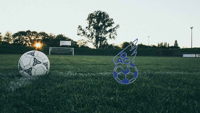 Saviez vous que l’entraîneur de l’AS MONACO et l’adjoint d’Henri MICHEL avec l’équipe de France avait joué à ALES ? Saviez vous que l’entraîneur de l’AS MONACO et l’adjoint d’Henri MICHEL avec l’équipe de France avait joué à ALES ?