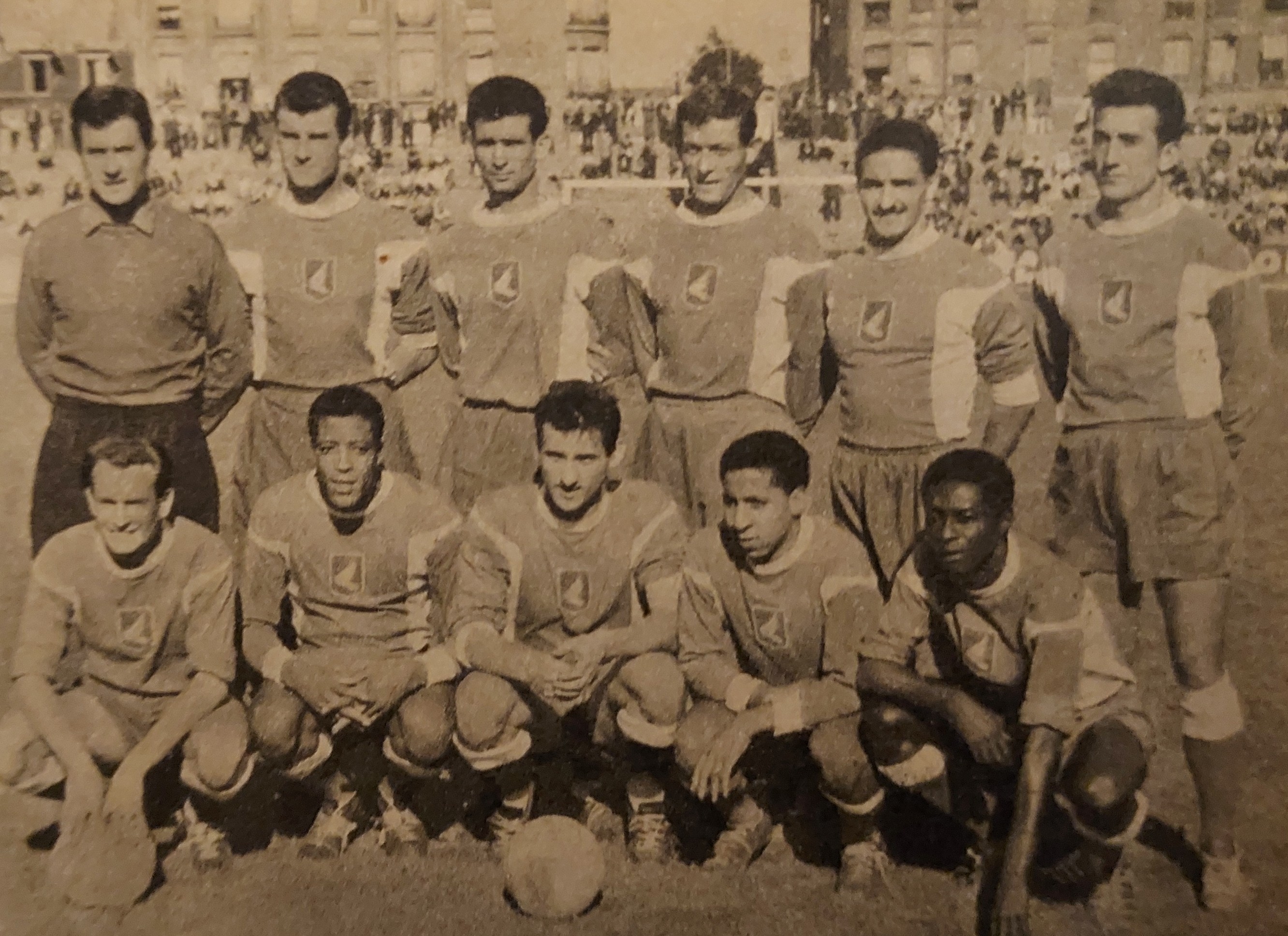 Saviez vous que l’entraîneur de l’AS MONACO et l’adjoint d’Henri MICHEL avec l’équipe de France avait joué à ALES ?